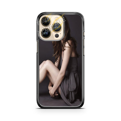 anastasia steele beauty iPhone 14 Pro Case Cover